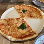 Ra Pasuta Tou - バースデーピザのマルガリータ