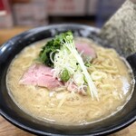 横須賀牛テールたけめん - 