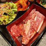 炭火焼肉 東海苑 - 