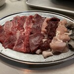 焼肉　カワシマ - カルビとミックスです☆　2023-1125訪問