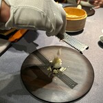 茶禅華 - 温かい杏仁豆腐栗の渋皮煮入り団子　栗