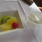 ザ・フジヤ - フルーツ、ヨーグルト