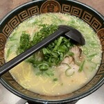 幸ちゃん - とんこつ醤油ラーメン