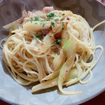 オステリア プリモ - 料理写真:ベーコンとセロリのスパゲティ　1,050円