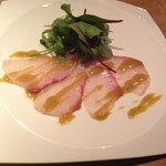 ワインと天婦羅 あら木 - 前菜　ヒラマサのカルパッチョ