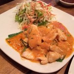 タイ国屋台食堂 ソイナナ - 鶏のレッドカレー炒め 680円