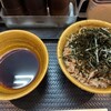 なぜ蕎麦にラー油を入れるのか。 新橋店