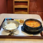 白釜飯 純豆腐火鍋 まん馬 - 