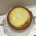 BAKE CHEESE TART - 焼きたてチーズタルト
                      250円