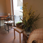 C'est joli - 窓側は海南の町が見渡せます。