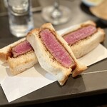 226312517 - ブリカツサンド
                    これまた凄い...！牛かつサンドの最高峰！