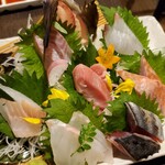 魚と旬菜と日本酒　炙りのどまん中 - 