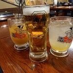 Nagoya Meibutsu Miso Tonchanya Kounomiya Horumon - 生ビール、ゆずソーダ、パインジュース