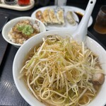 喜多方ラーメン 坂内 小法師 - 