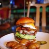 OVERWHELM HAMBURGER & BAR STAND - 料理写真:オーバーウェルムバーガー