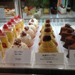 パティスリー オランジュ - 普通のモンブランと和栗のモンブランがあって、悩みます…、