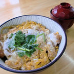 おじゃれ和屋 - 料理写真:カツ丼（味自慢のカツ丼です。みそ汁付）　５９０円