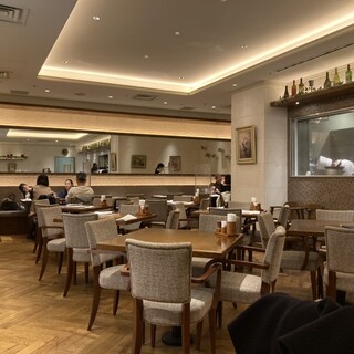 グリエ アルカサール_2