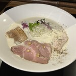 Ramen Retoroya - 白湯らー麺