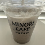 Minori Kafe - 黒胡麻ミルクラテ690円