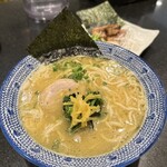 青山焼鳥倶楽部 夜の部 焼鳥屋 - 