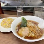 Fukuya Ramen Ten - 半チャーハン&あっさり醤油ラーメン（昼限定メニュー）