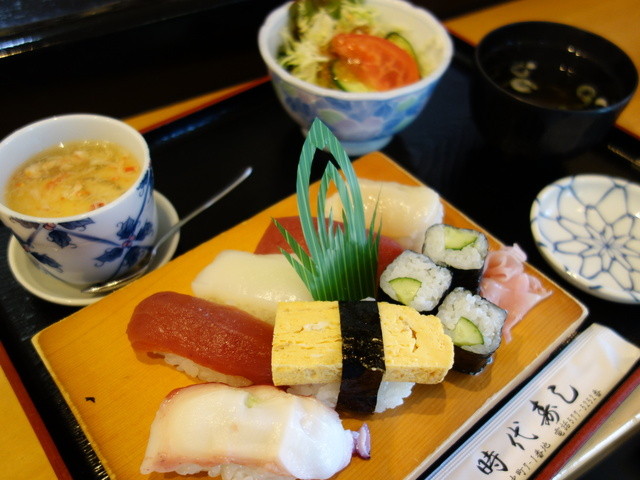 時代寿し - やながわ希望の森公園前（寿司）の写真