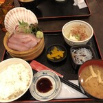 Mekikinoginji - まぐろ刺身定食