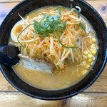 ラーメン焼肉 笑吉 - チャーシュー　煮卵　コーン入り¥９３０