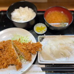 ゆず - お好み2種定食 イカ刺しとチキンカツにしました 2023.12.2