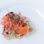 リストランテ・サリーレ - 厚切りサーモンのスモーク仕立て