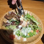 スモークパーラー ふぅも - 安定のシーザーサラダ