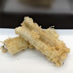 天富良 天露 - 穴子の天ぷら