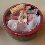 亀鶴寿司 - ちらしランチ
