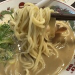 Tenkaippin - ラーメンこってりの麺リフト