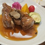 キッチン ブルー グローブ - 反対側から、トリュフとマッシュルームソースがたっぷり！？