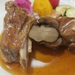 キッチン ブルー グローブ - スペアリブの骨