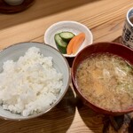 しんのすけ - 白めし(みそ汁・ぬかづけ付)
