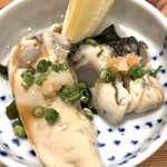 しんのすけ - 生かきポン酢_根室産大粒
      生かきポン酢_サロマ湖産小粒