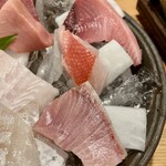 しんのすけ - スマ(ヤイトカツオ)、金目鯛、ぶり