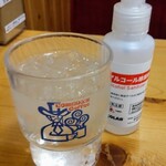 珈琲所コメダ珈琲店 - 今日は、お冷と除菌スプレー❣笑