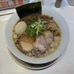 上方レインボー - 荒節秋刀魚の極上背脂醤油ラーメン(1600円)