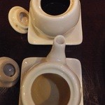 飲茶 はるのそら - 五目あんかけ焼きそば（醤油味）　９００円　の黒酢と白酢　【　２０１３年１１月　】