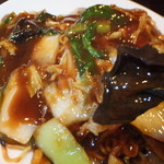 飲茶 はるのそら - 五目あんかけ焼きそば（醤油味）　９００円のキクラゲ　【　２０１３年１１月　】