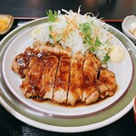 藤屋 - 甘めのタレでご飯が進みました！野菜をタレで食べてもこれまた美味しかったです。