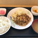 山小屋食堂 - 料理写真:にんにく生姜焼き定食