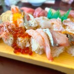 Kinzushi Jizakana Tei - 地魚握り　¥1,880
      これぞ看板メニューの貫禄です