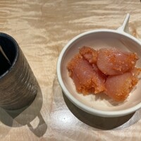 対馬のどぐろとイカ活き造り 博多 魚蔵 都ホテル店 - サービスの明太子