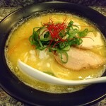 鶏白湯 らぁ麺 関羽 - 濃厚鶏白湯らぁ麺(塩)