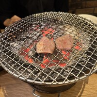 炭火焼肉ホルモン うしごろ 中目黒店 -  炭火焼肉ホルモン うしごろ 中目黒店 -
